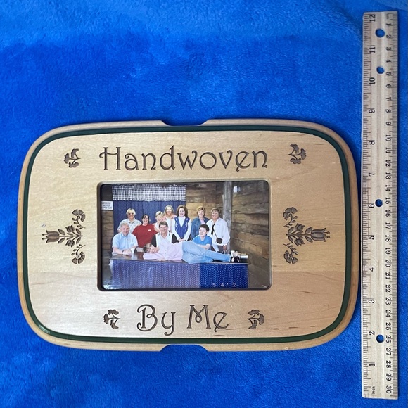 VINTAGE Wooden Lid/Frame for Longaberger Basket. Frame holds 4x6 Picture. - Picture 2 of 5